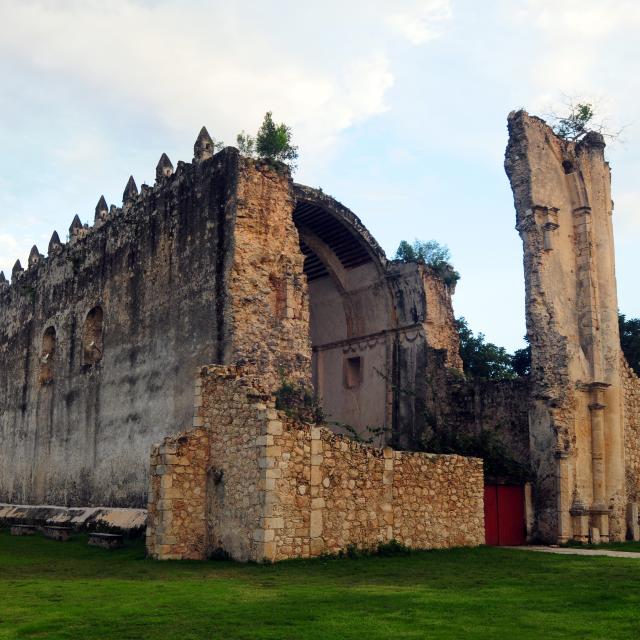 Zona Maya Church