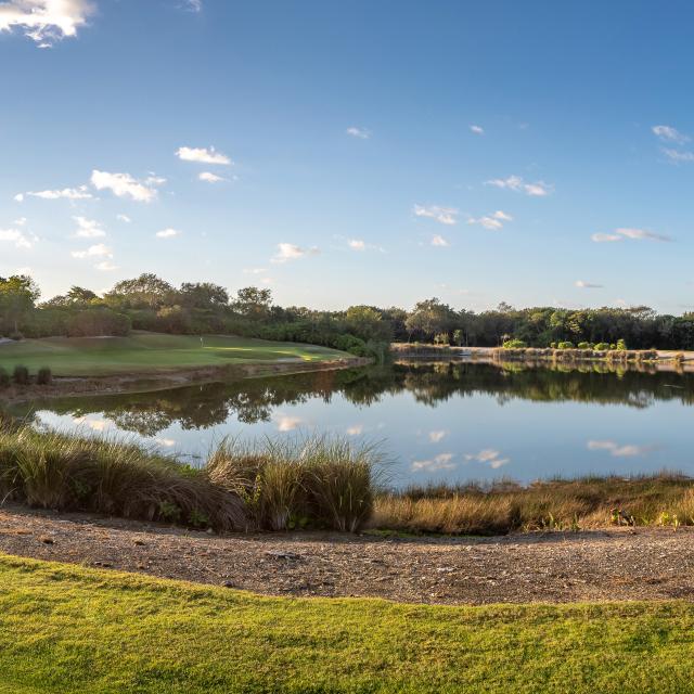 Golf Course Lake Wide-angle
